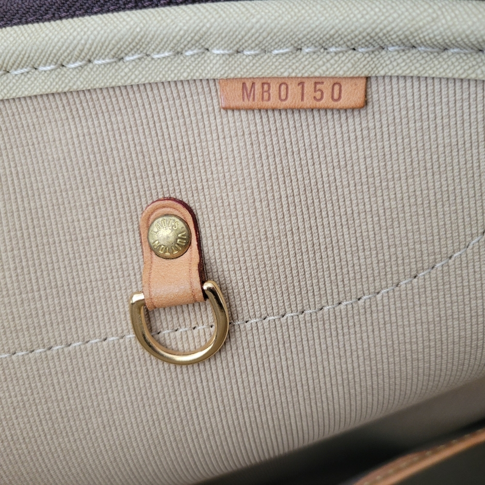 LOUIS VUITTON ALIZÉ 24 HOUR TRAVEL BAG WITH STRAP - Picture 15 of 16